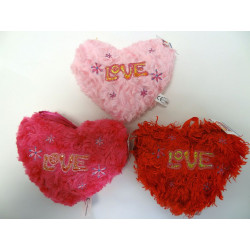 PELUCHE COEUR BRODE LOVE 