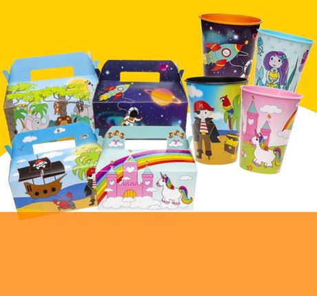 Special menus enfants : box, gobelets, jouets